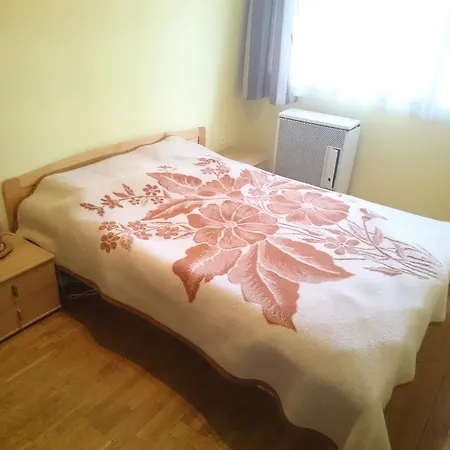 Apartment Zoldliget Apartman